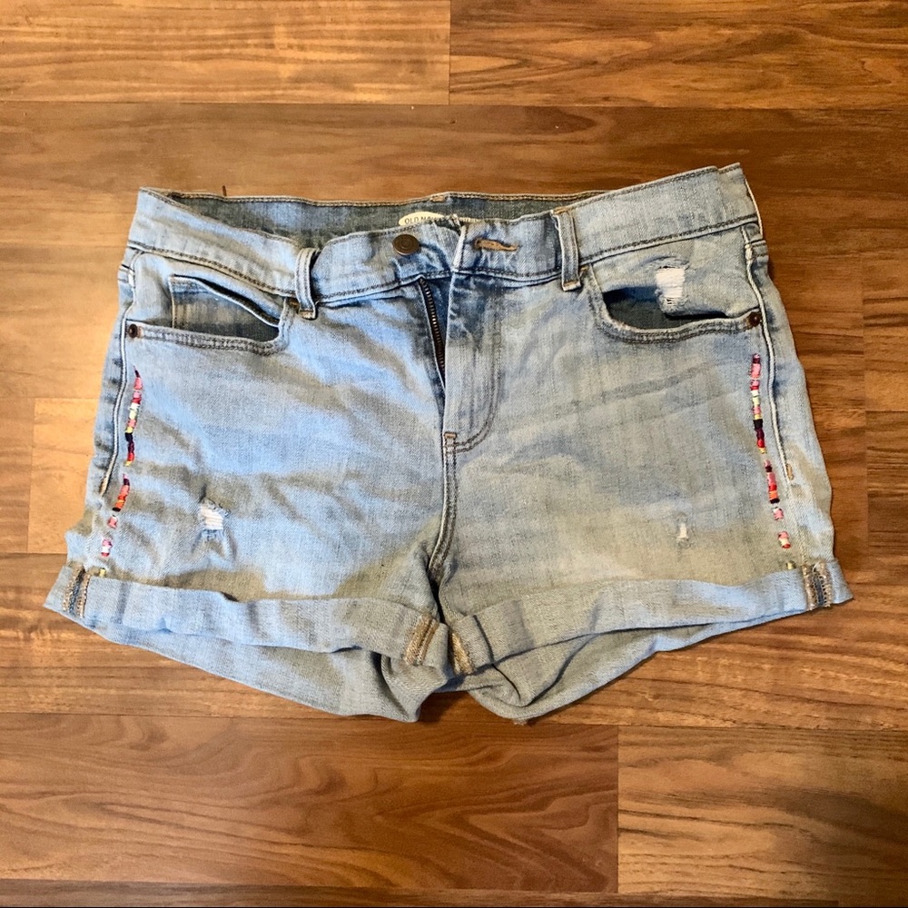 Embroidered Boyfriend Cut Jean Shorts